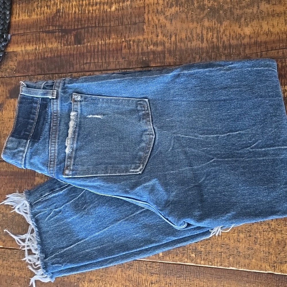 High rise mom jean